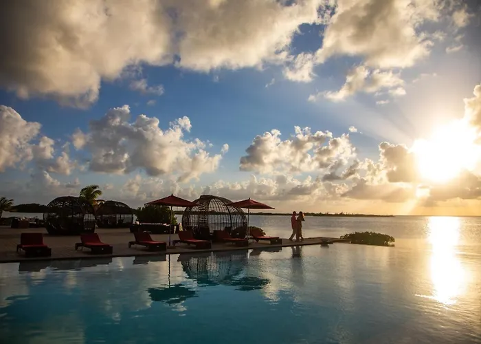 Hotel Turtle Island 3*