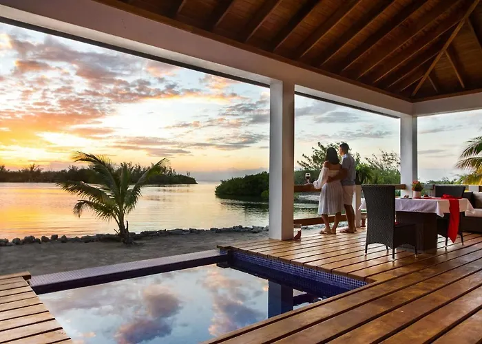 Turtle Island Hotel 3*