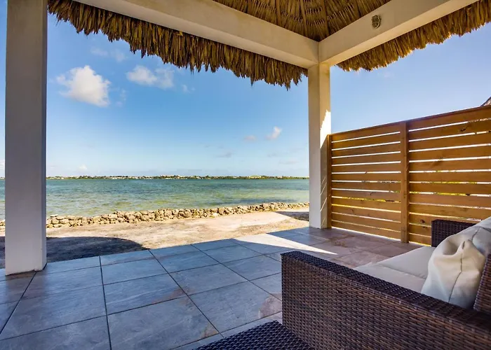 Hotel Turtle Island