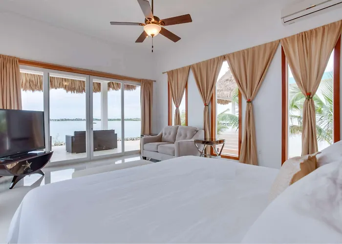 Hotel Turtle Island