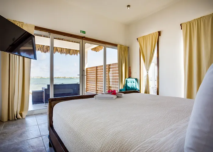 Hotel Turtle Island 3*