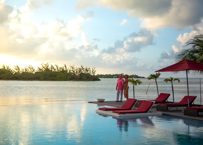 Hotel Turtle Island 3*