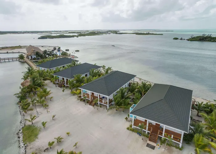 Turtle Island Hotel 3*