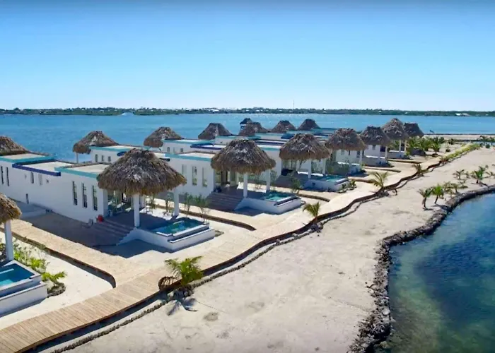 Turtle Island Hotel 3*
