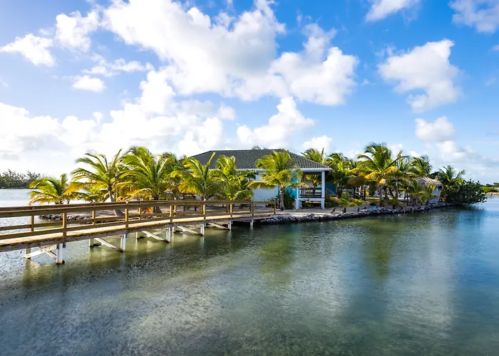 Hotel Turtle Island